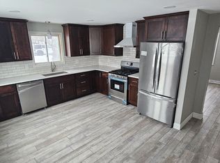 4138 Highview Pkwy #B, Hamburg, NY 14075