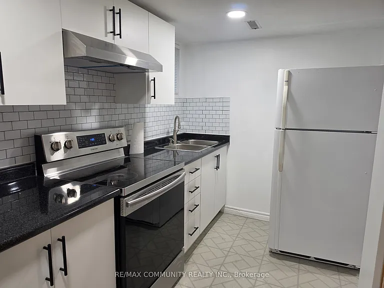 792 Tatra Dr — Photo 5