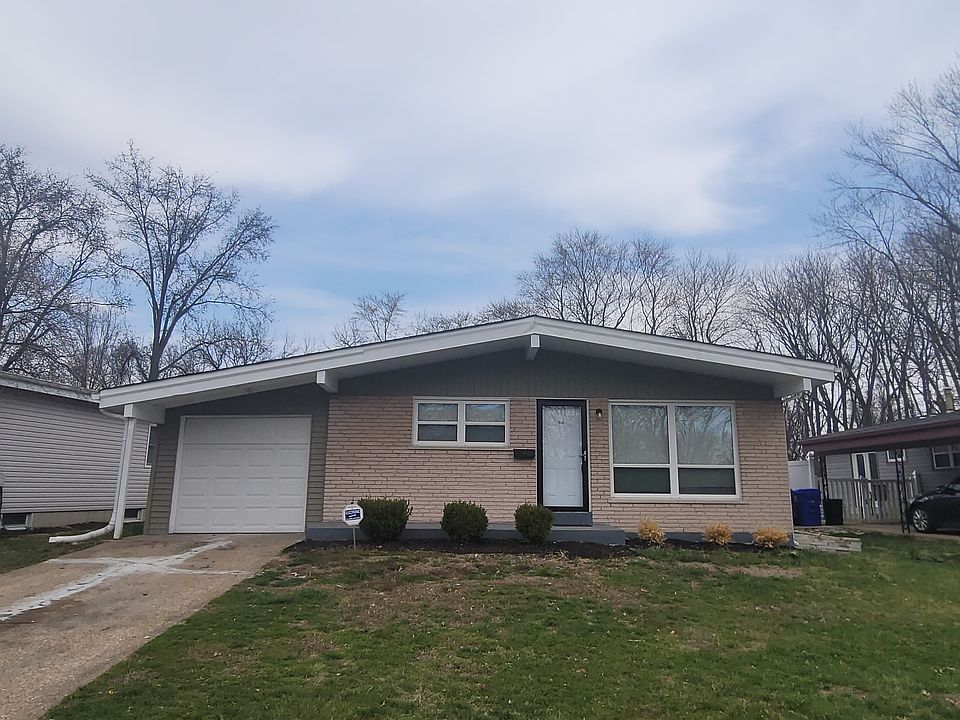 1st image of 405 Moule Dr