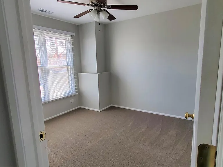 1406 Clairmont Ct — Photo 14