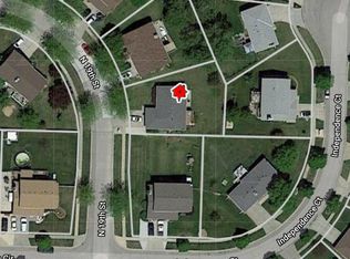 1844 Old Glory Rd, Lincoln, NE 68521