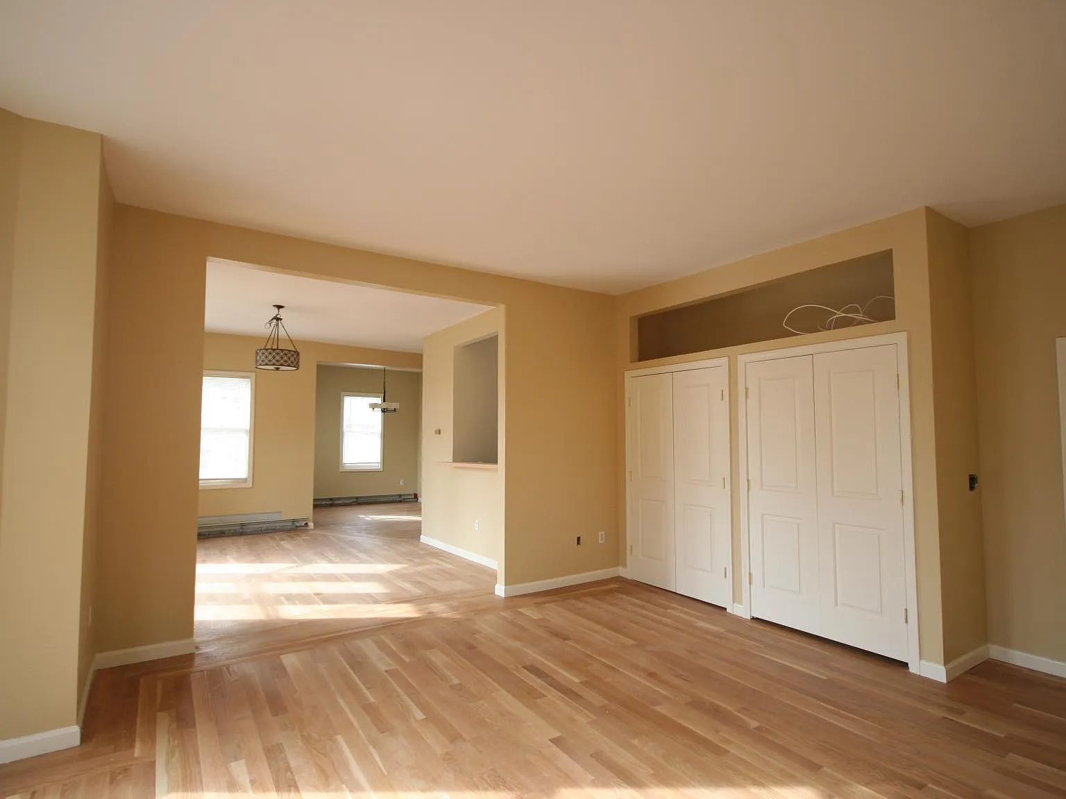 2 bed, 750 sqft, $2,225 — Photo 3