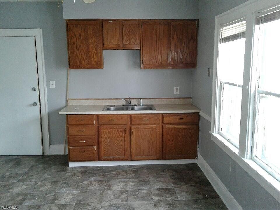 2nd image of 13318 Harvard Ave