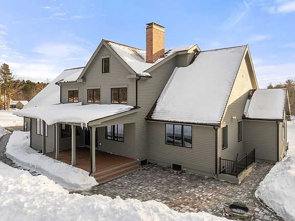 2nd image of 14 Fiske Pond Rd