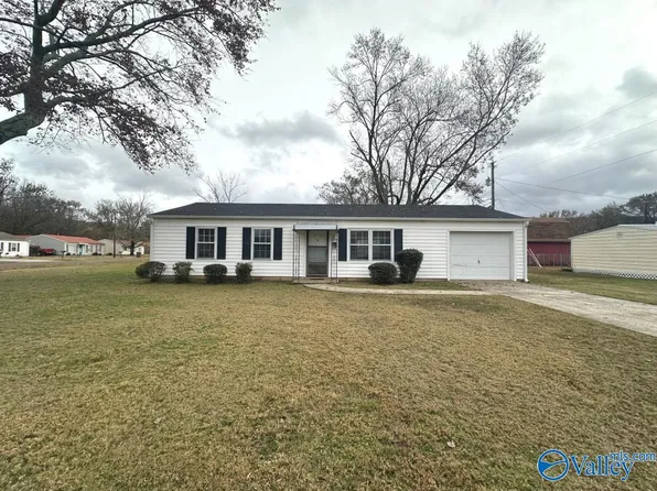 2008 Dellbrook Dr NE, Huntsville, AL 35811