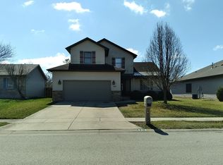 404 Treeline Ln, Springfield, IL 62703