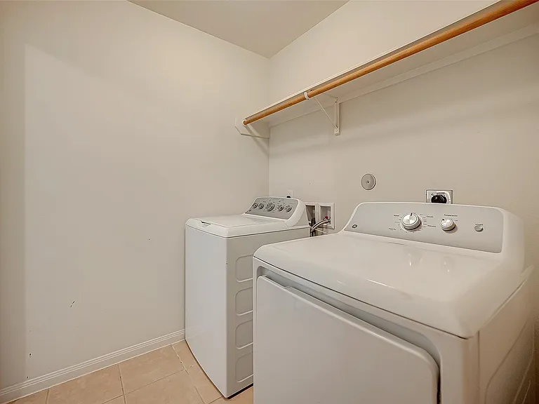 346 Apache Field Ln — Photo 22