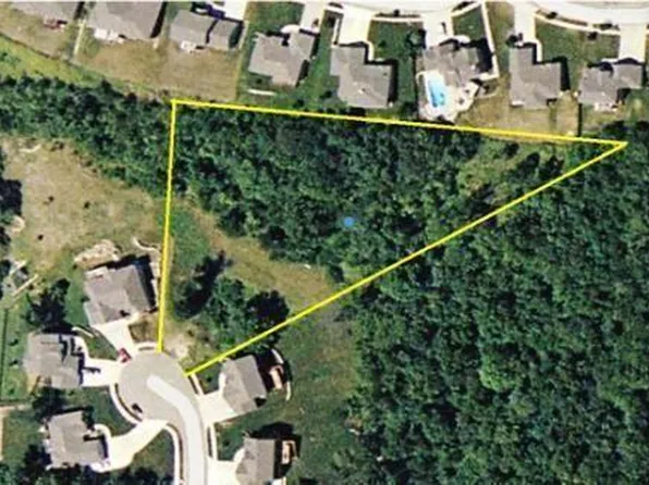 7709 Brook Ln, Kansas City, MO 64139