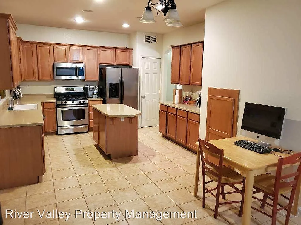 31 Jackdaw Ct photo 1