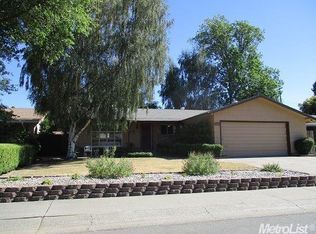 8940 New Dawn Dr, Sacramento, CA
