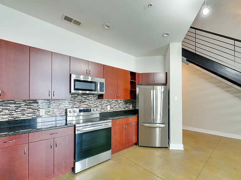 927 Westmere Ave — Photo 12