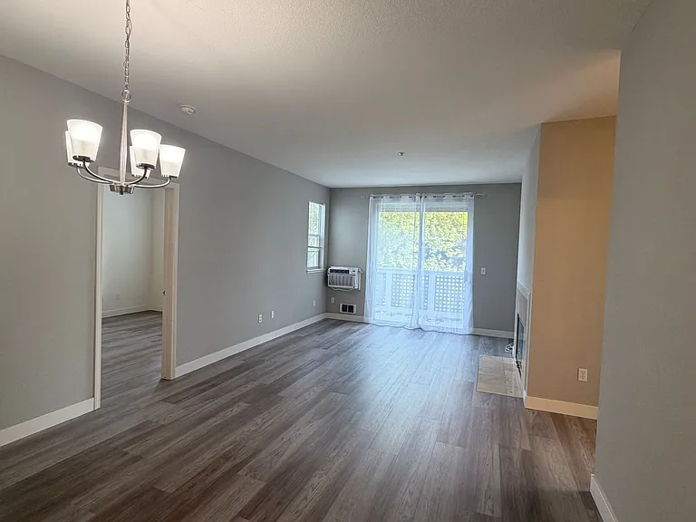 250 Santa Fe Ter #316 — Photo 3
