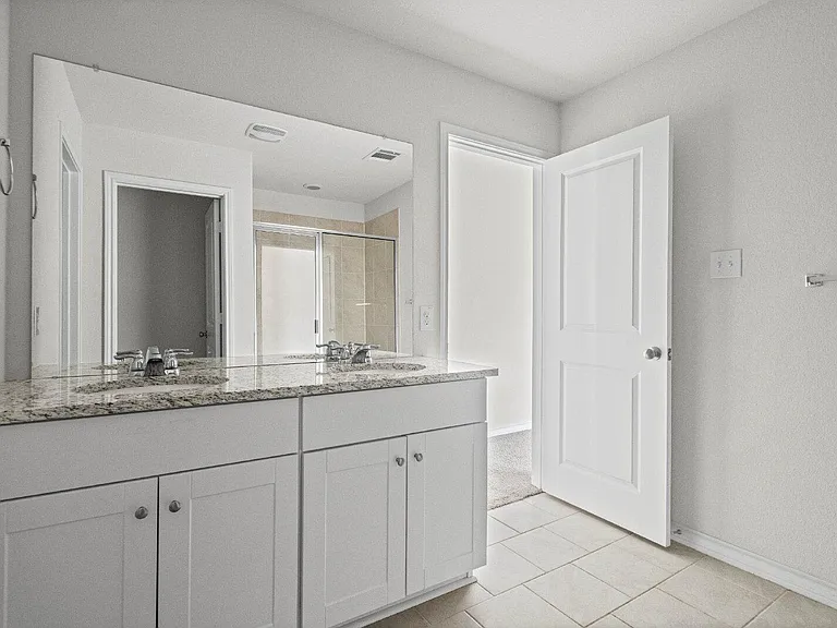 388 Arbor Hls — Photo 11