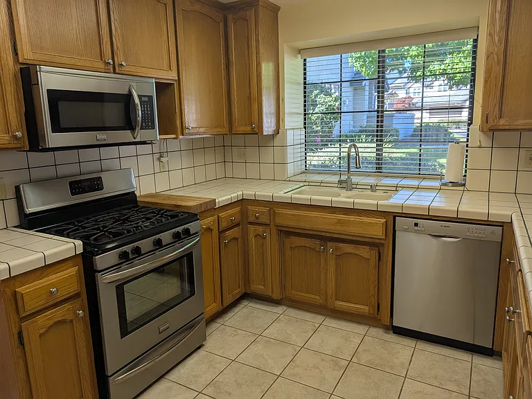 274 Tempus Cir — Photo 13
