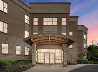 10900 W Bluemound Rd APT 109, Wauwatosa, WI 53226
