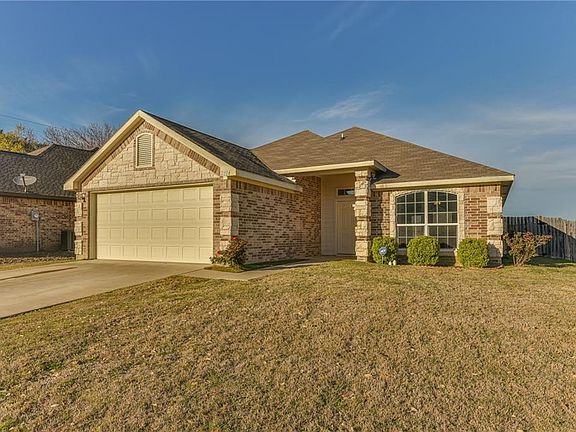 5th image of 2106 Natchez Dr