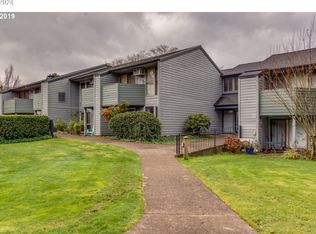 8755 SW Brightfield Cir, Portland, OR 97223
