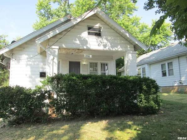 2703 N Missouri Ave, Peoria, IL 61603