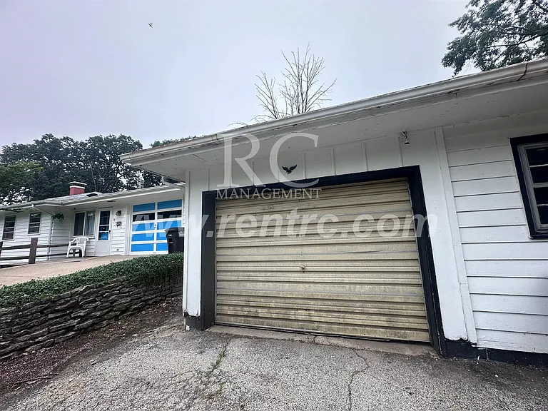 717 W Columbia St #W — Photo 18