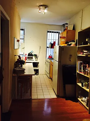 Rented by Downtown Mgt & Realty LLC | media 15