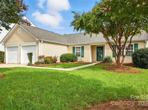 12019 Serenade Ct, Charlotte, NC 28215