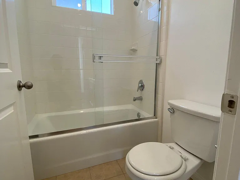 9731 Vesper Ave #9 — Photo 22