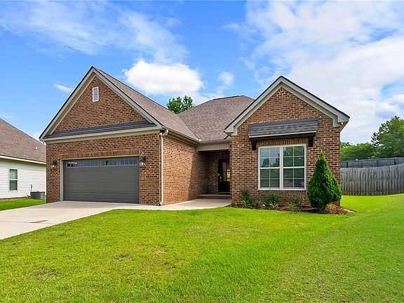 2nd image of 12669 Leatha Cir