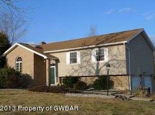 255 Maple Dr, Drums, PA 18222