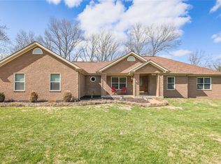 12 Ogle Ridge Rd, Festus, MO 63028