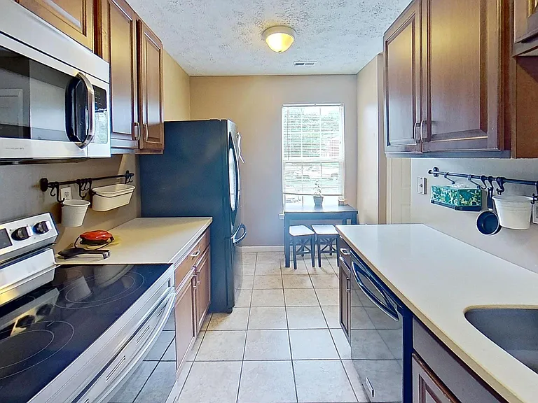 21837 Ronald Dr — Photo 17