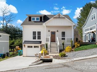 306 Magnolia Ridge Rd, Swannanoa, NC 28778