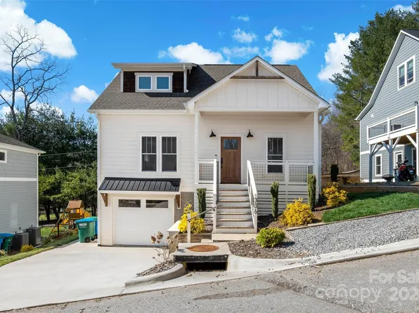 306 Magnolia Ridge Rd, Swannanoa, NC 28778