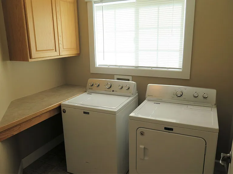 2123 S Dorothy Ave — Photo 11