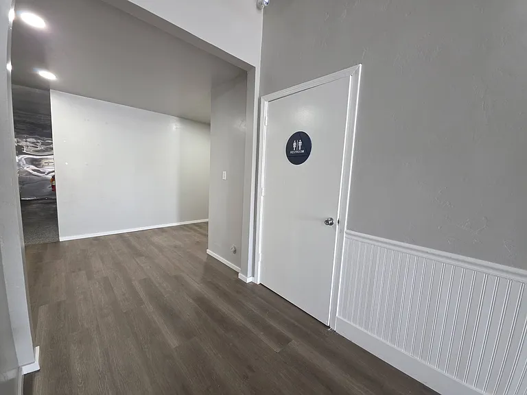 807 Lincoln St #1 — Photo 6