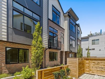 8337 B 12th Avenue NW, Seattle, WA, 98117