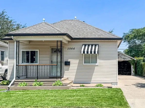 1044 Reedmere Rd, Windsor, ON N8S 2M1