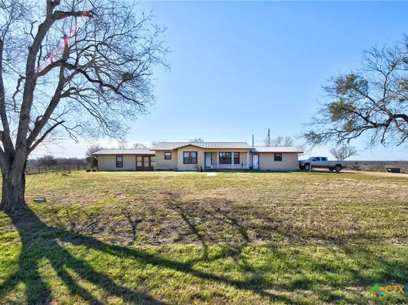 1017 Us Highway 87 E, Smiley, TX 78159