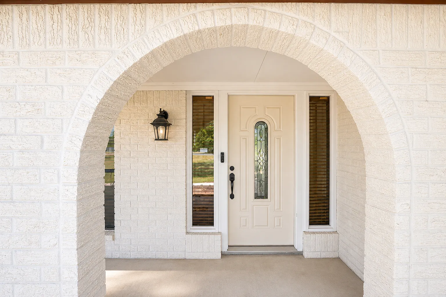 2acres & 4 Car Garage. — Photo 4
