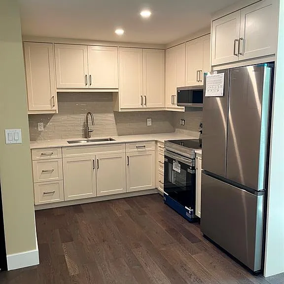 6146 Malden Rd #9 — Photo 4