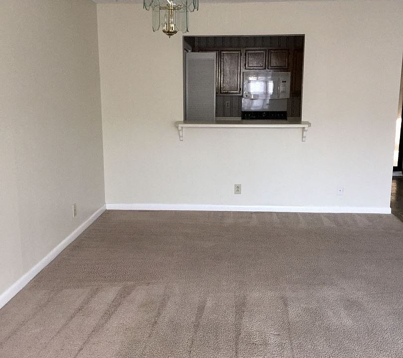 1st image of 4973 7 Pine Cir