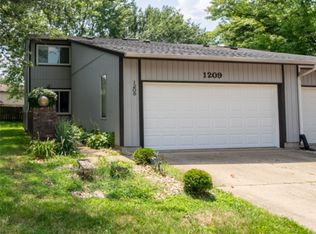 1209 Woodgate Dr, O Fallon, IL 62269
