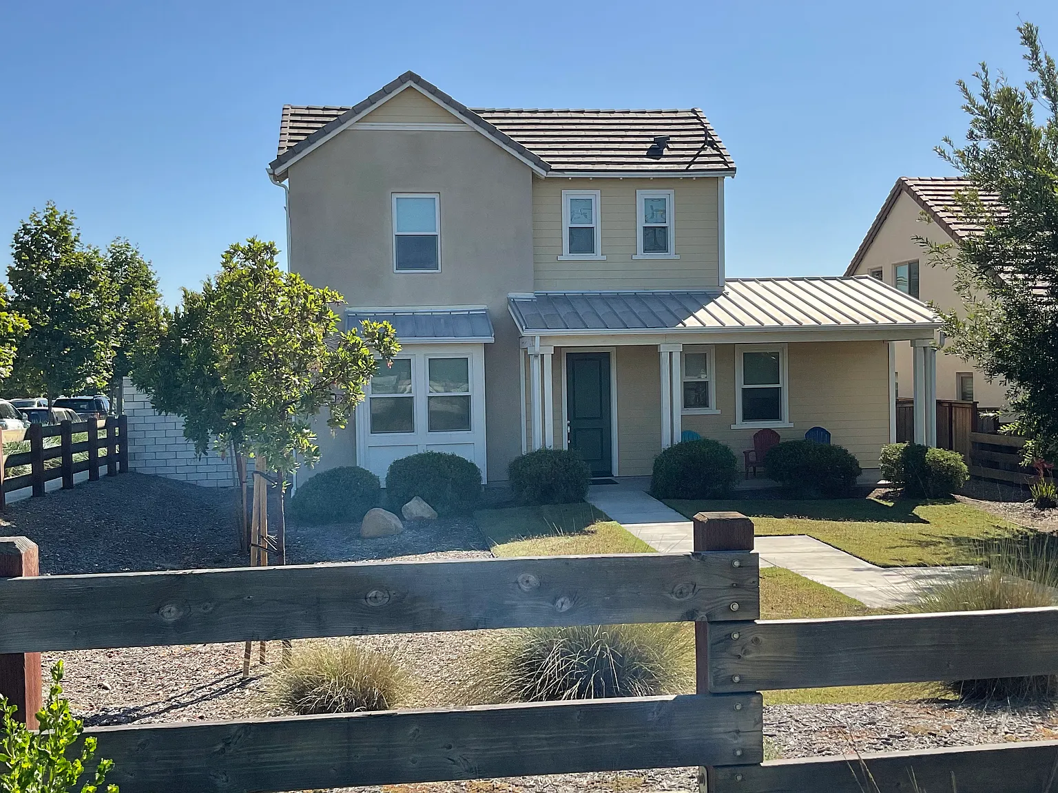 5 bed, $1,225 — Photo 2