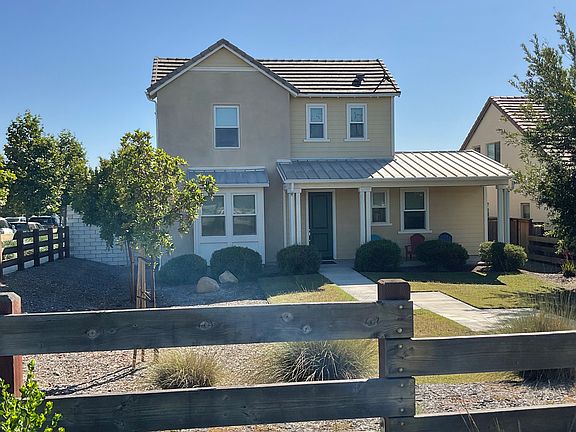 2nd image of 108 S Saticoy Ave #C