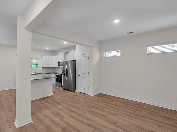 5th image of 735 Fountainbrook Ln