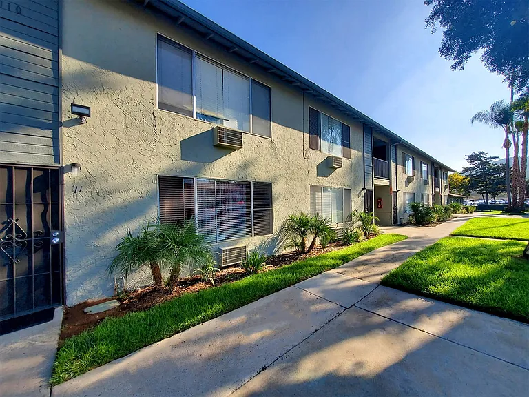 Anza Oaks Apartments — Photo 29