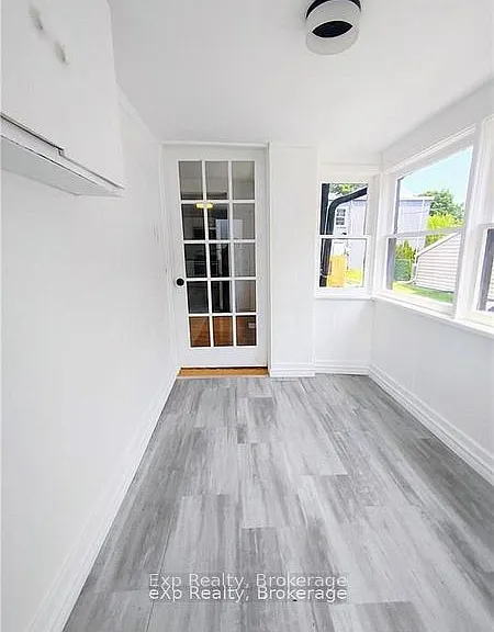 33 Murney St — Photo 2