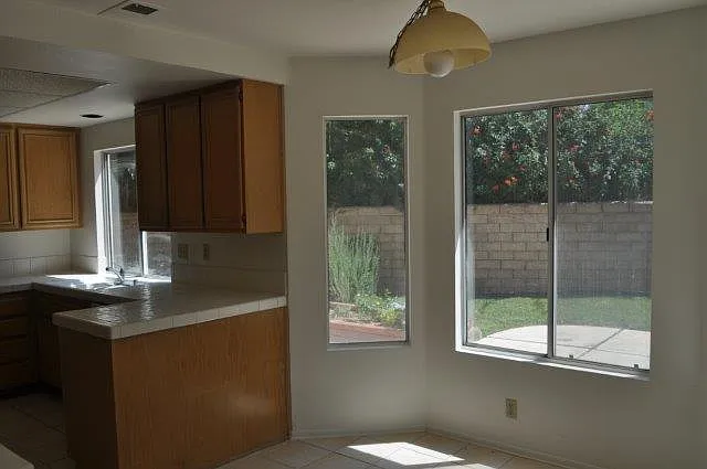 4 Bedroom Home in the Summer Creek Community of West Escondido — Photo 3
