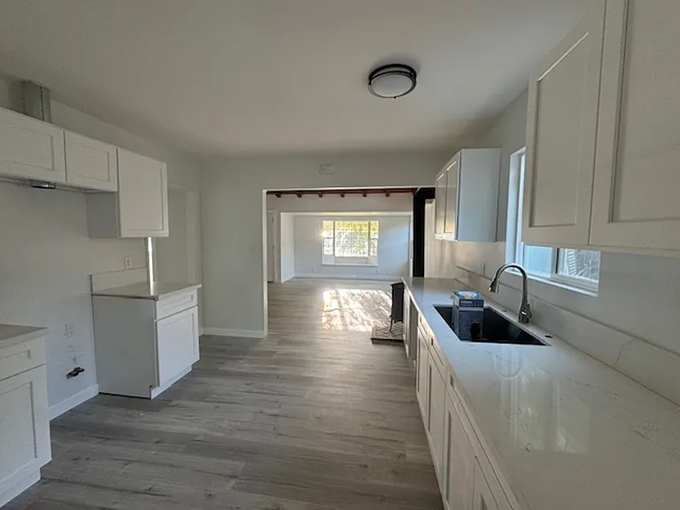 5428 Sale Ave — Photo 4