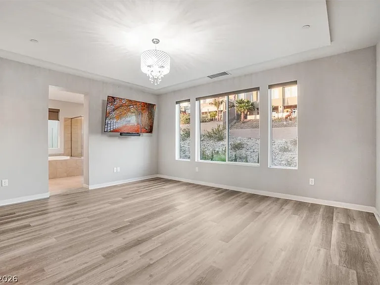 32 Vista Outlook St — Photo 37