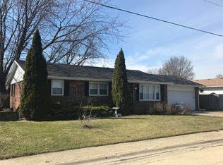 1081 Cardinal Dr, Bradley, IL 60915
